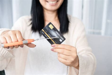 is it smart to close credit card accounts|should you cancel credit cards.